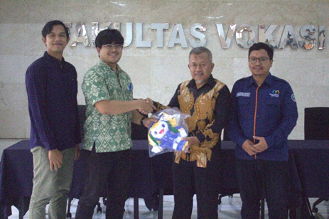 Pemanfaatan IoT dalam Sistem Kendali Produksi: TRM UM Gelar Kuliah Tamu Bersama Pakar Smart Manufacturing