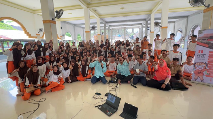 Memperluas Akses Pendidikan Vokasi Berkelanjutan melalui Roadshow Teknologi Rekayasa Manufaktur di SMA Negeri 1 Gunungsari